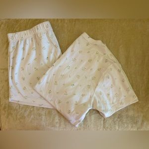 Lake Pajamas + Julia Berolzheimer shorts set size medium floral pjs